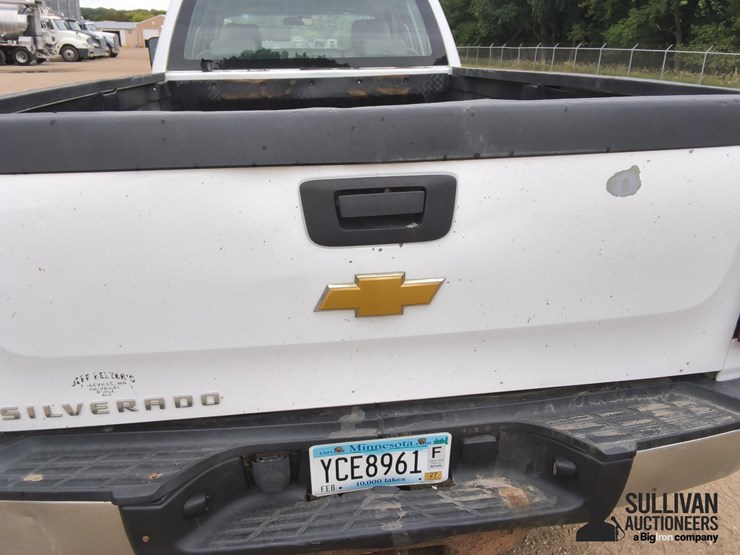 2012-chevrolet-silverado-3500-image-14