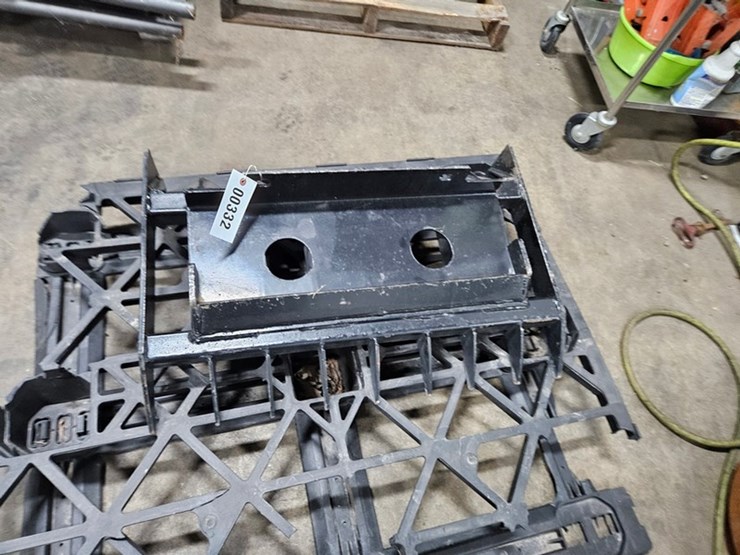 #332-•-32"-mini-skid-steer-rake-image-8