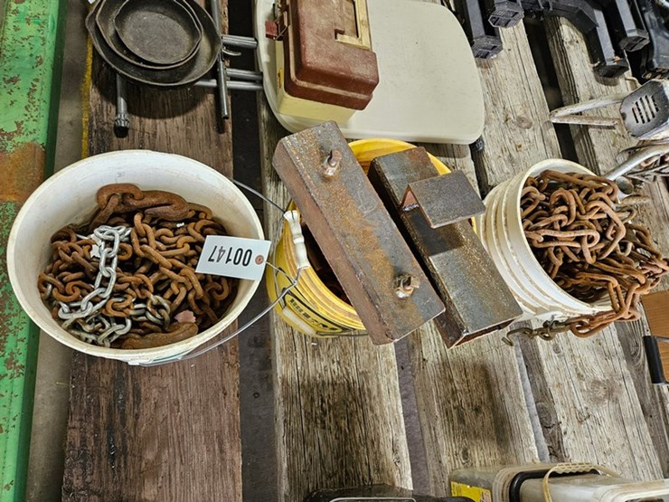 #147-•-3-buckets-of-chains-image-1