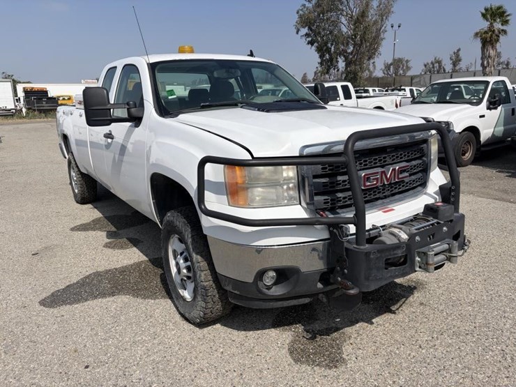 2012-gmc-2500-image-2
