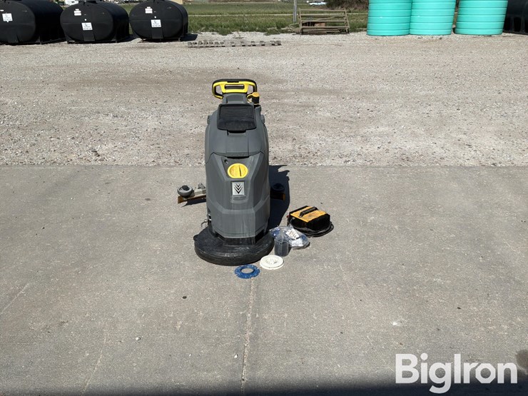 karcher-professional-floor-cleaner-image-2