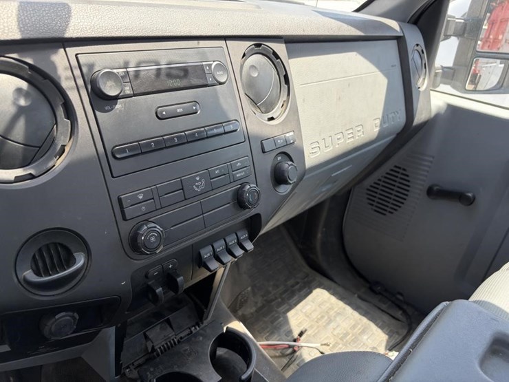 2013-ford-f250-image-17