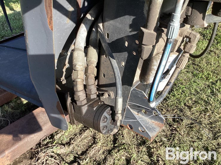 2015-massey-ferguson-5300-image-15