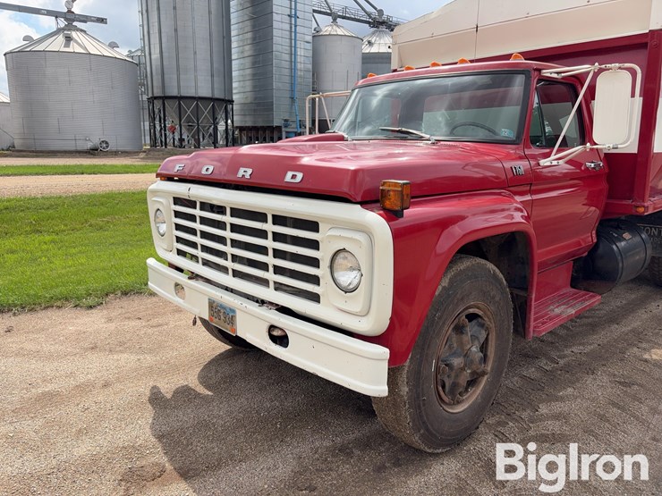 1974-ford-f750-image-9