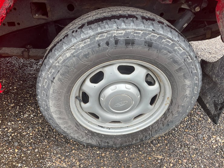 2018-ford-f150-xl-image-13