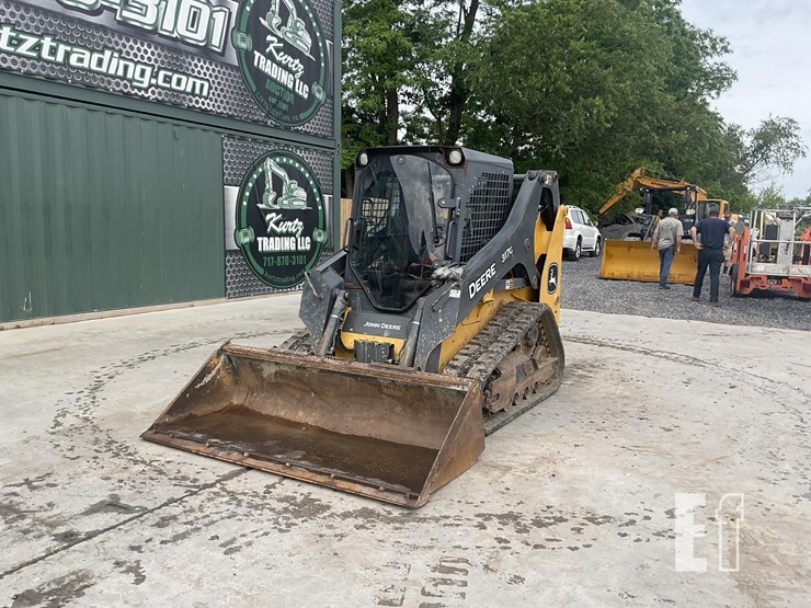 2017-deere-317g-image-8