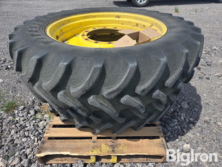 john-deere-380-image-6
