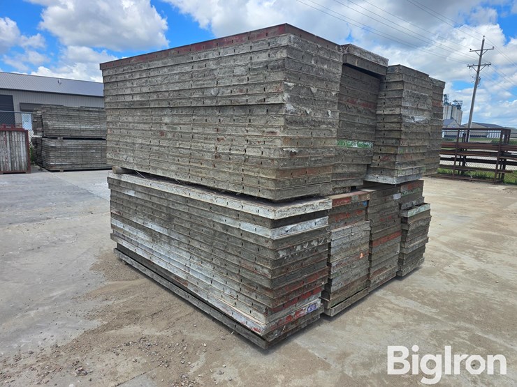 8'-concrete-wall-forms-image-1