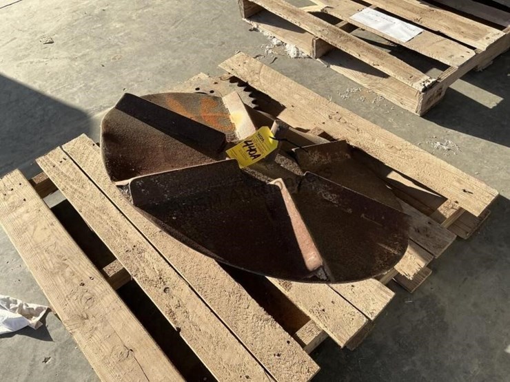 spreader-truck-sprocket-&-spinner-image-2