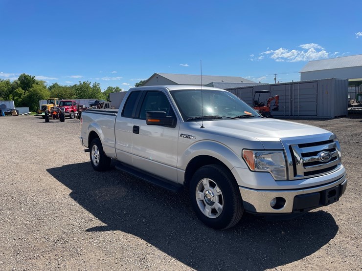 2012-ford-f150-xlt-image-3