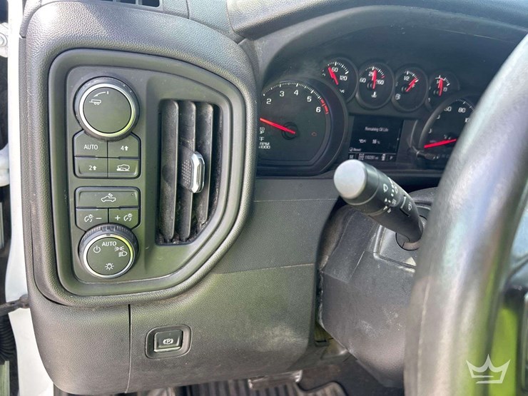 2022-chevrolet-silverado-1500-image-14