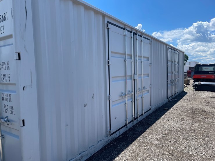 #2875-•-40'-shipping-container-image-3