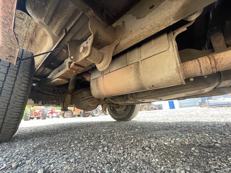 2013-ford-f250-xl-image-19