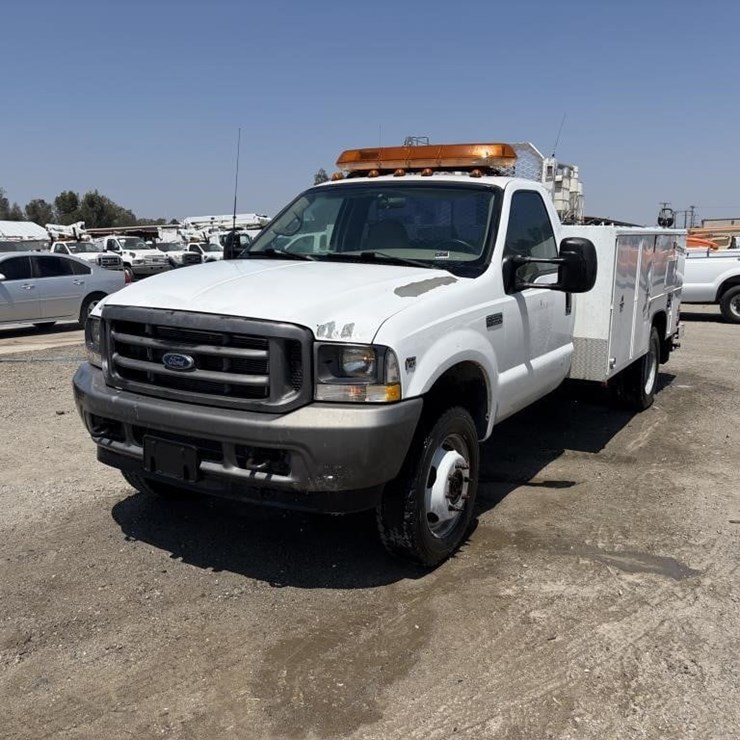 2002 FORD F550