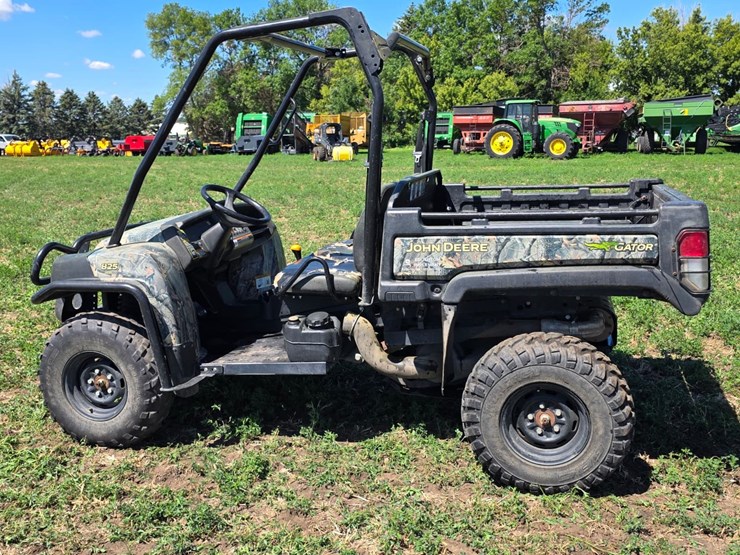 john-deere-gator-image-28