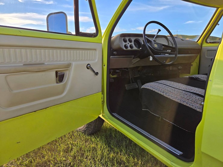 1977-dodge-w200-image-13
