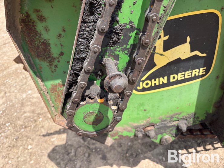 john-deere-660-image-9