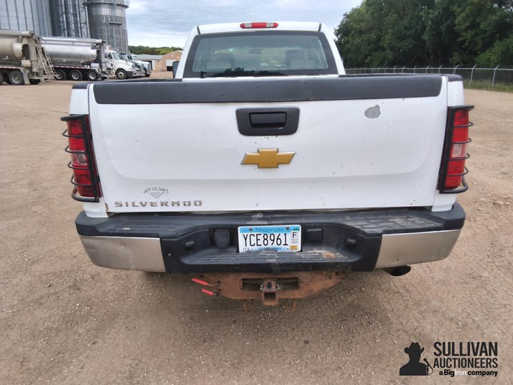 2012-chevrolet-silverado-3500-image-7
