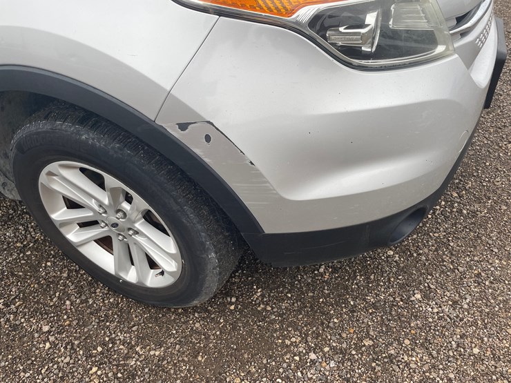 2015-ford-explorer-xlt-image-18