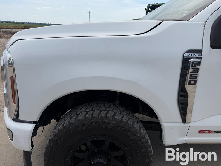 2023-ford-f350-image-16