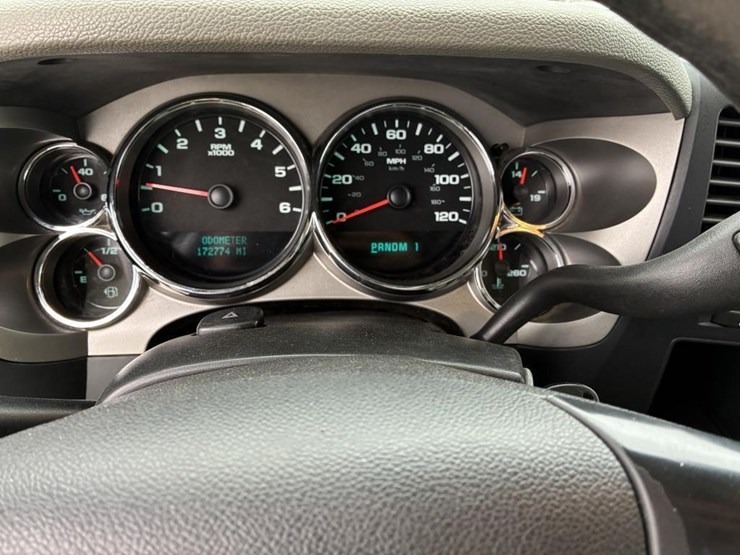 2008-chevrolet-silverado-2500-image-15