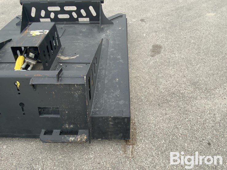 2026-massey-ferguson-730-image-12