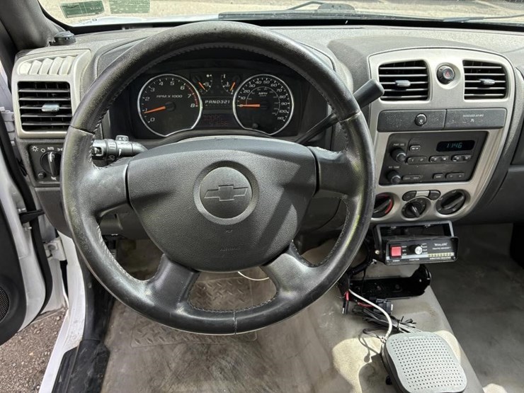 2011-chevrolet-colorado-image-11