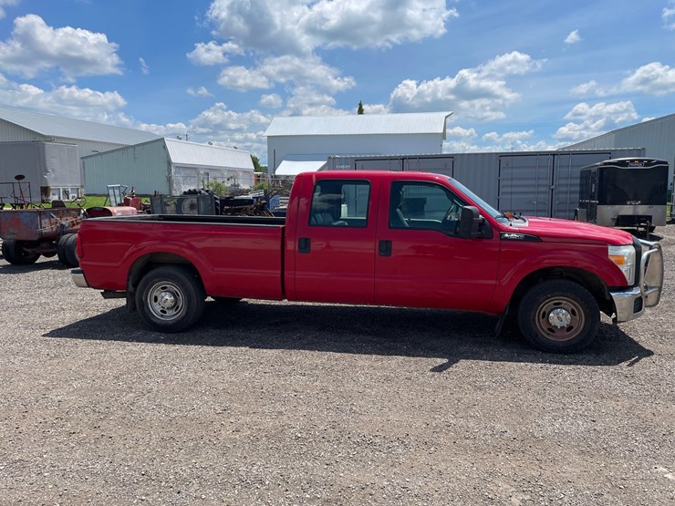 2013-ford-f250-xl-image-4