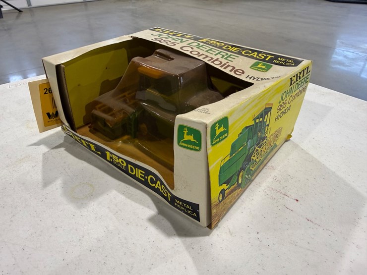 #47266-•-john-deere-985-combine-vintage-toy-image-1