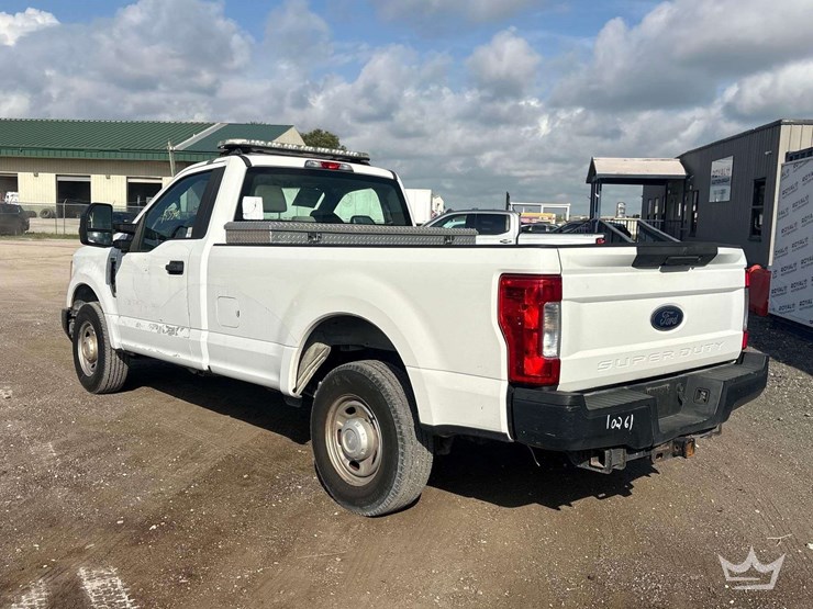 2017-ford-f250-image-4