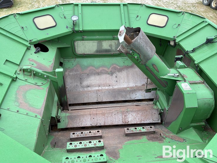2010-john-deere-9770-sts-image-15
