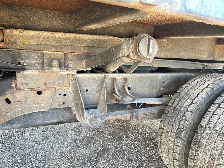 1997-chevrolet-3500-image-22