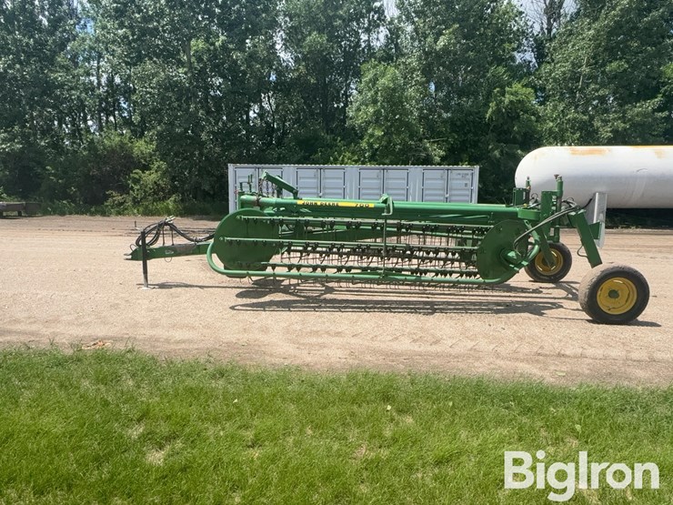 john-deere-700-image-8
