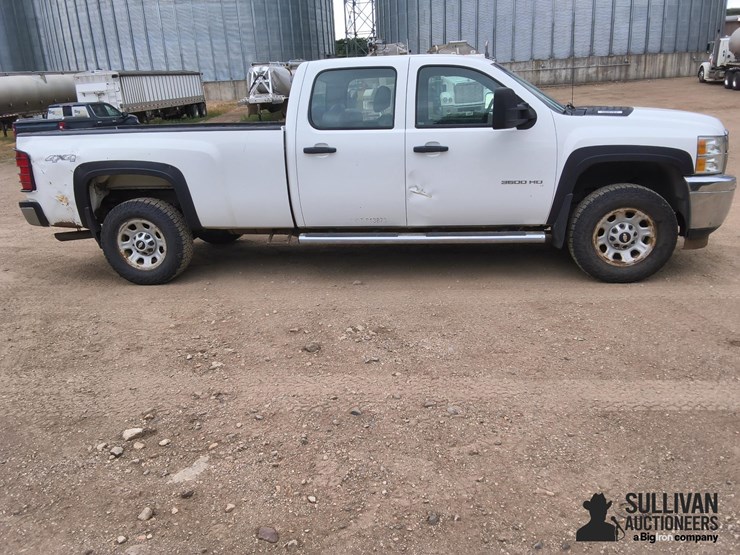 2012-chevrolet-silverado-3500-image-4