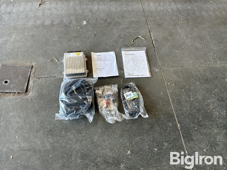 trimble-autopilot-automated-steering-system-image-2