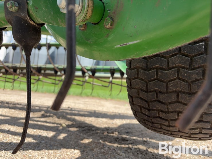 john-deere-700-image-19