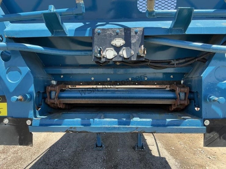 2009-versa-v-bottom-spreader-trailer-image-13