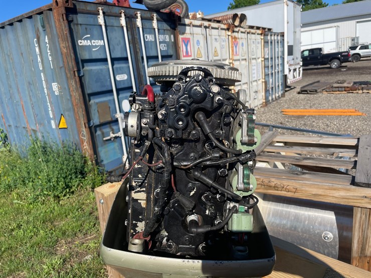 #2868-•-evinrude-70-hp-outboard-boat-motor-image-8