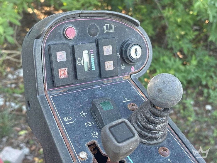 2012-toro-reelmaster-5510-commercial-reel-mower-image-18
