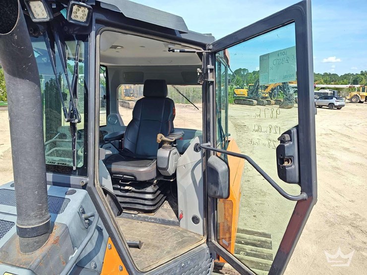 2023-doosan-dd100-image-33