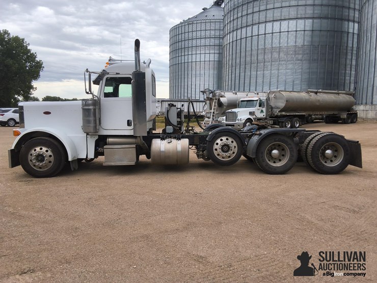 2005-peterbilt-379-image-8