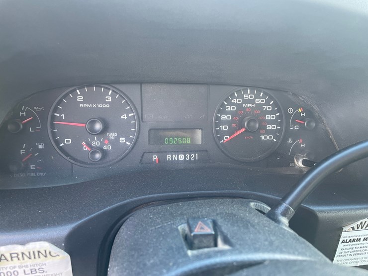 2005-ford-f550-xl-image-37