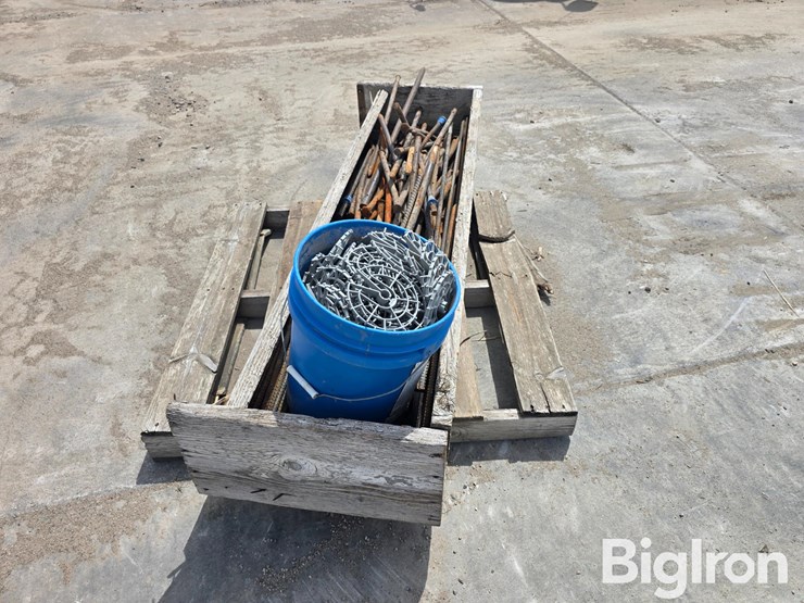 concrete-form-stakes-image-4