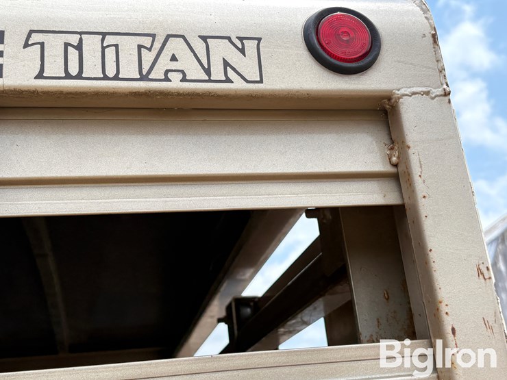 2002-titan-trailer-image-13
