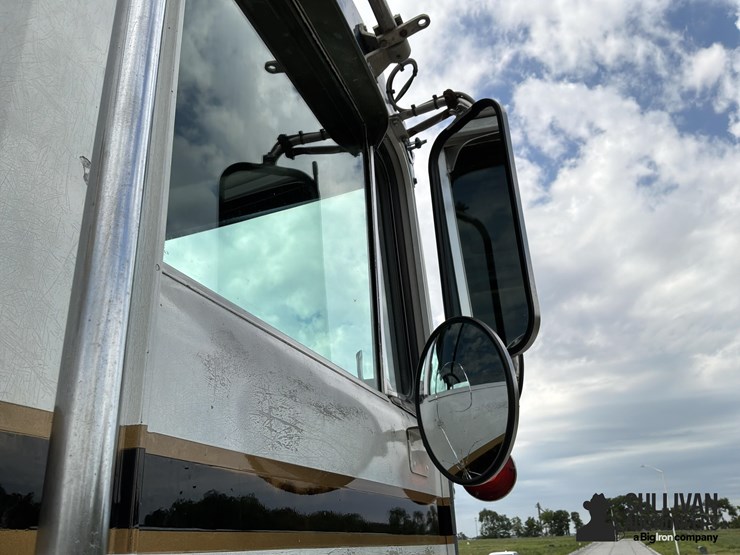 1974-kenworth-k100-image-14