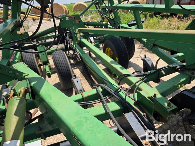 john-deere-726-image-14