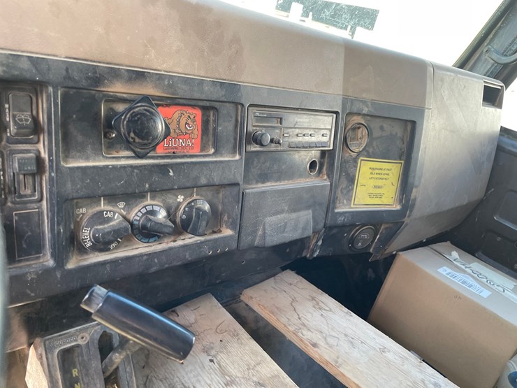 1990-international-durastar-4400-image-30