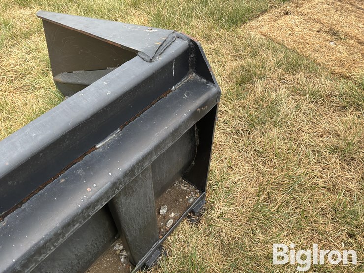 westendorf-10’-snow-scraper-attachment-image-16