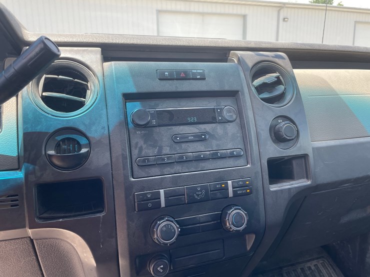 2009-ford-f150-xl-image-26