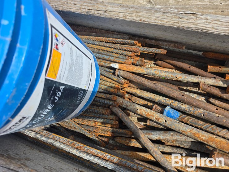 concrete-form-stakes-image-11